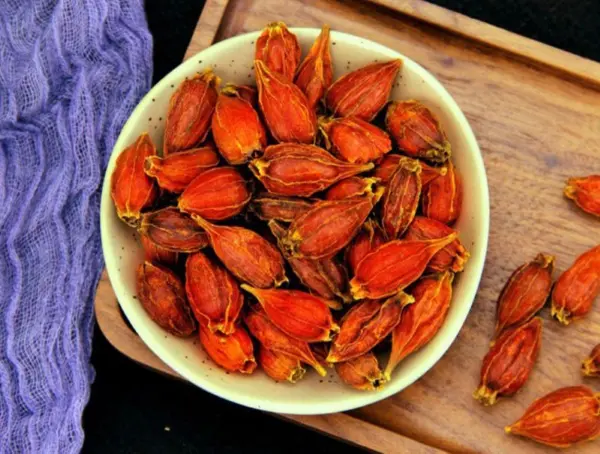 The plant origin of Gardenia Genipin Blue